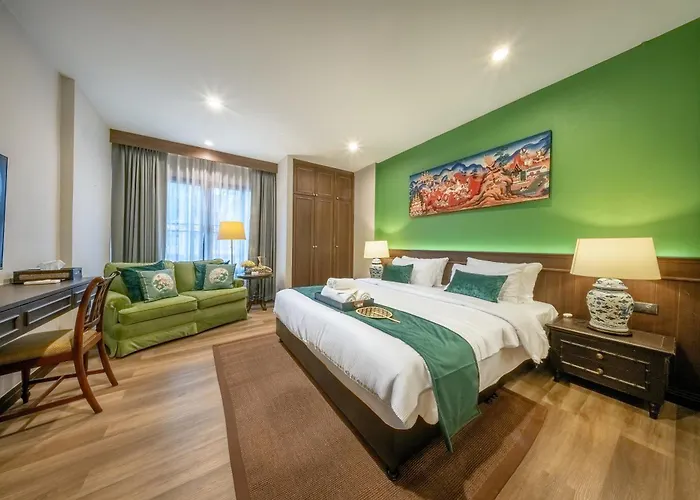 Apirom Hometel 3*